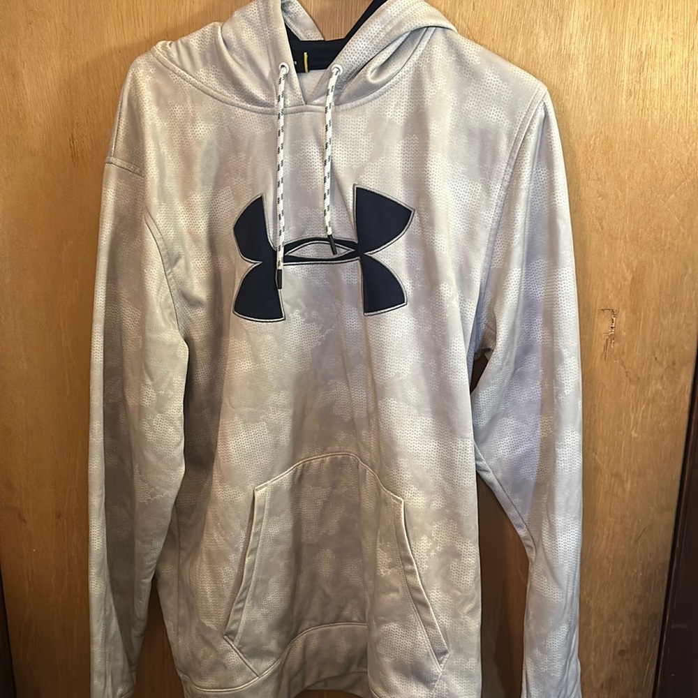 Under armor pullover